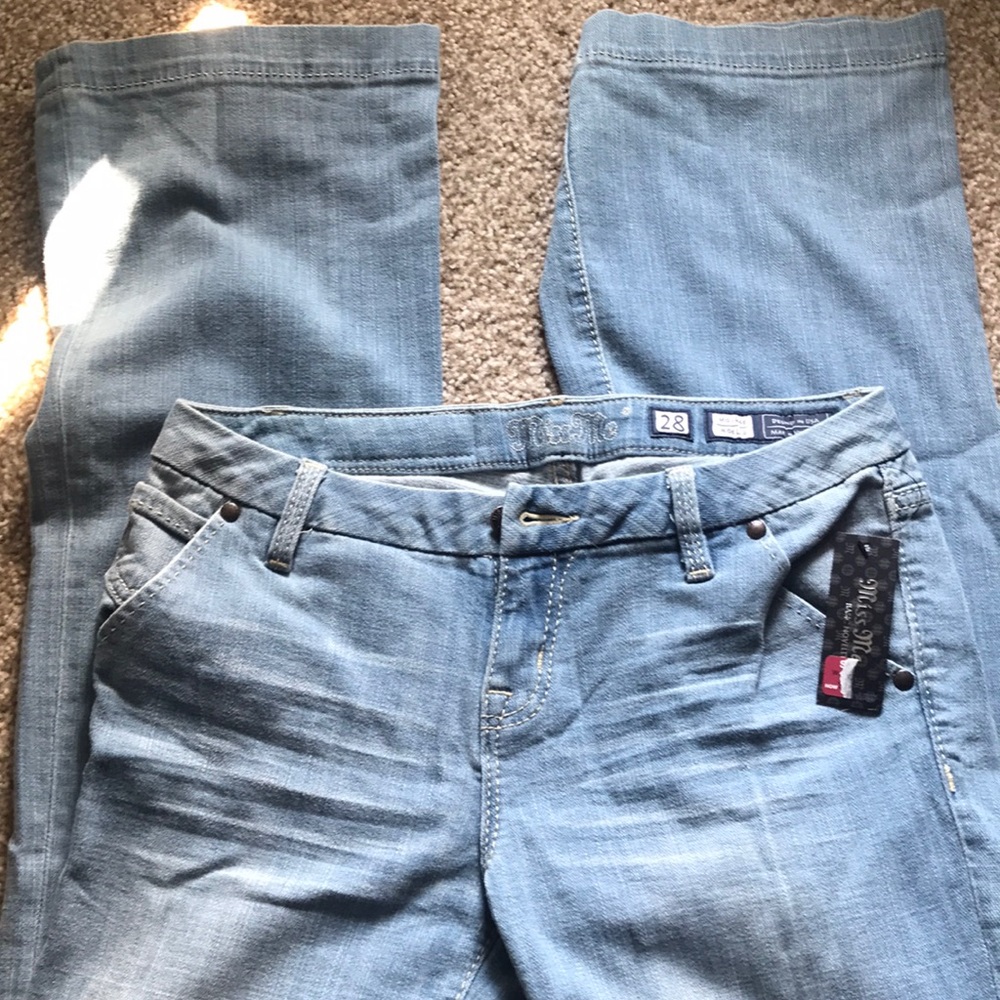 NWT MISS ME Light Wash Mid Rise Jeans